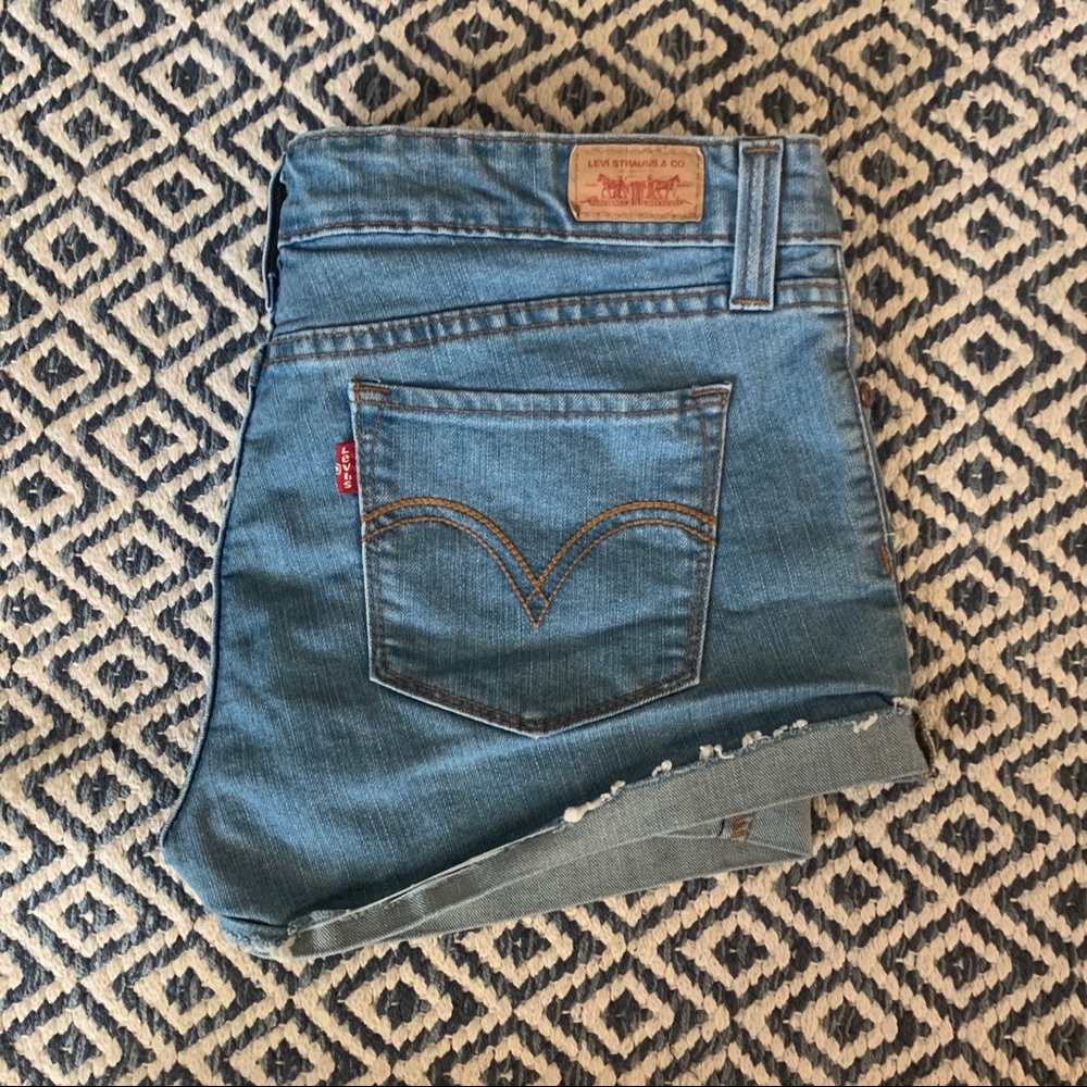LEVI Jean Shorts